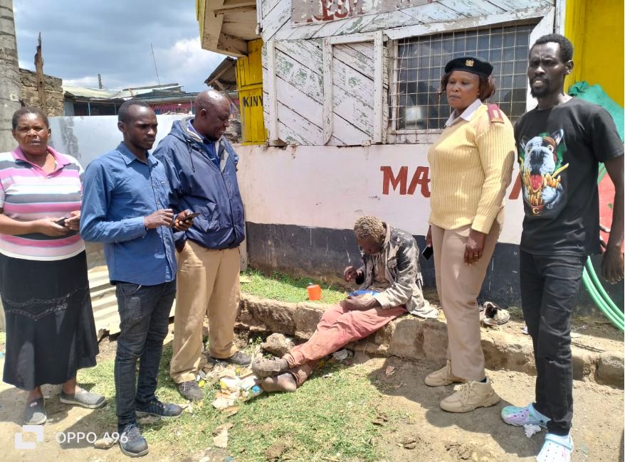 Nakuru governor Susan Kihika has come to the rescue of John Munyes, a man who has endured the harsh realities of homelessness for two long decades.